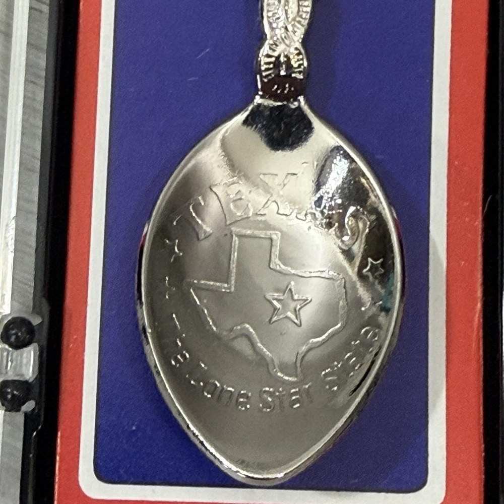 Billy Bob's Texas Vintage Souvenir Spoon Collectible - Picture 3 of 4